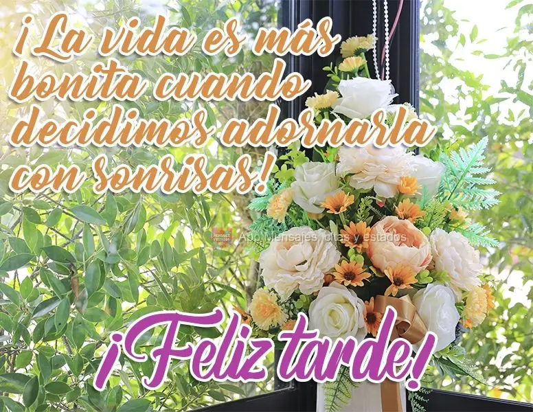 A vida fica mais bonita quando decidimos enfeitar ela com sorrisos!  Boa tarde!