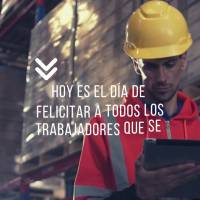 Hoje é dia de parabenizar todos os trabalhadores que se dedicam e se esforçam cada dia mais para se tornarem um bom profissional. Que levantam cedo tod...