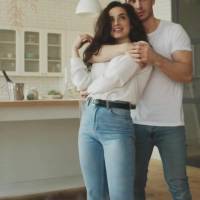 No nosso casamento, a cumplicidade é a base que nos fortalece e nos torna invencíveis.