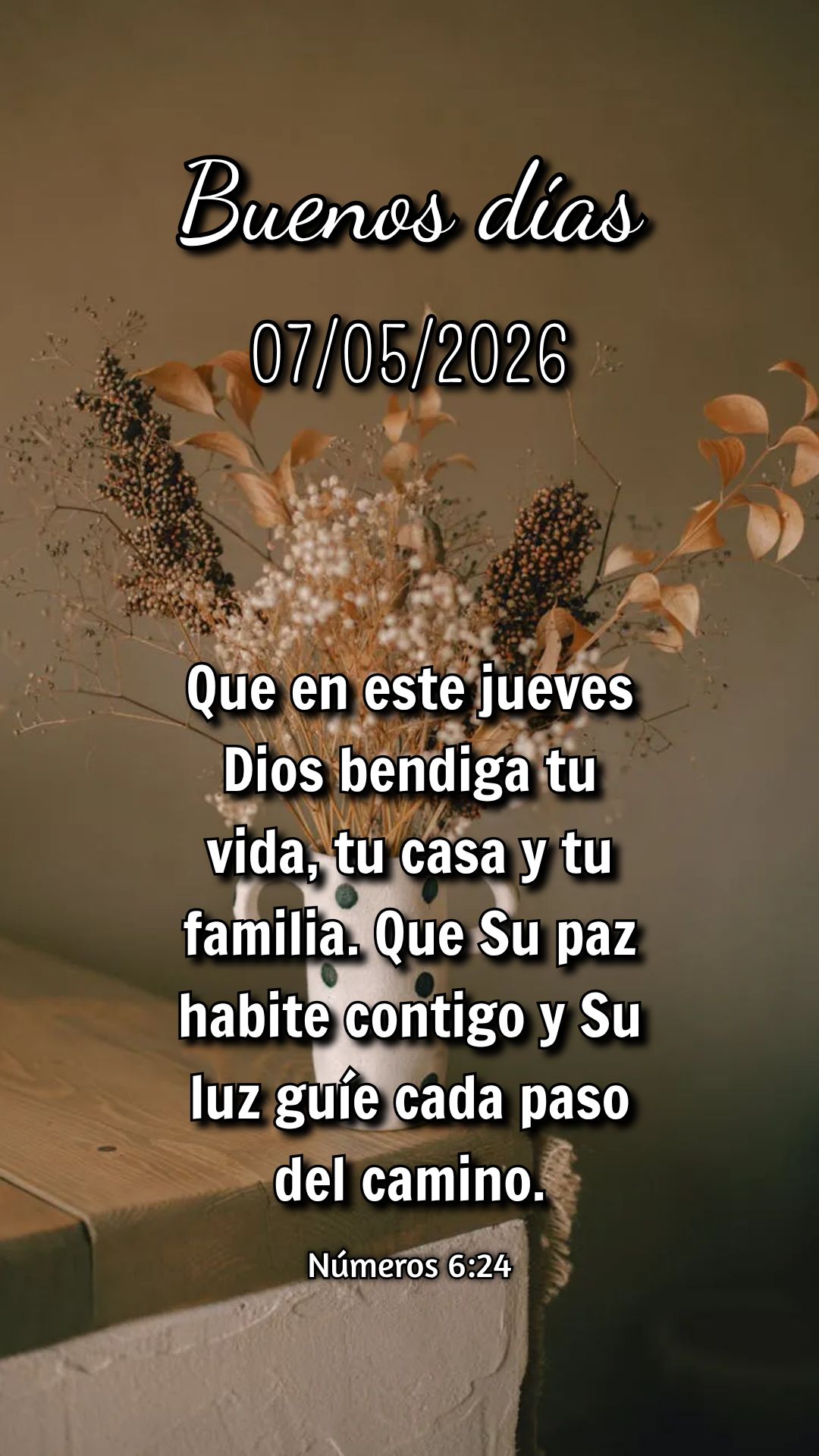 Nesta quinta-feira, Deus te convida a recomeçar. Cada amanhecer é uma nova chance de transformação e novos caminhos pela fé. Lamentações 3:22-23...